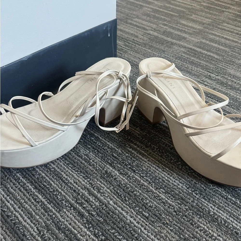 heels - Picture 4 of 7